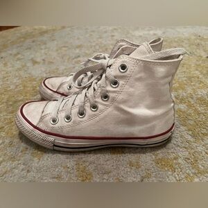 White High-Top All Stars Converse - size 6